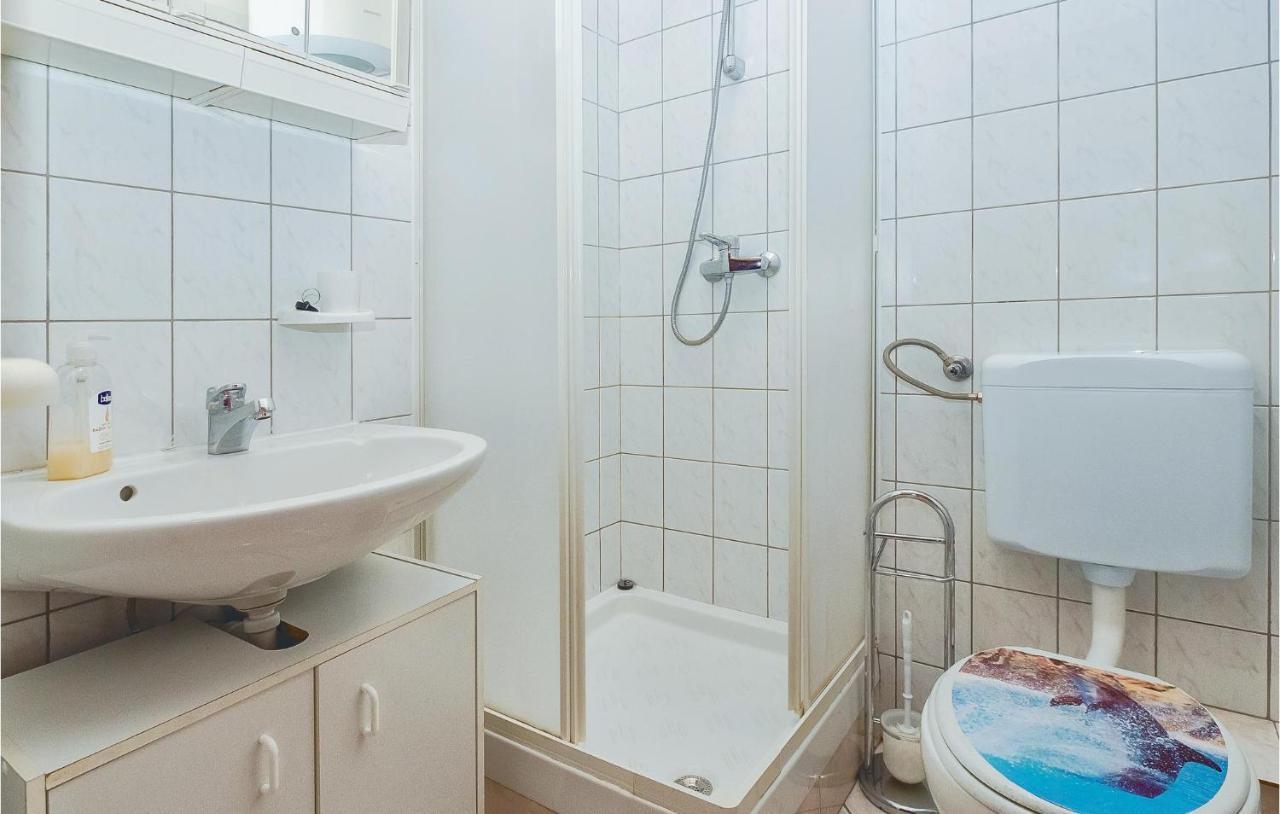 Lovely Apartment In Omis With Kitchenette Exteriör bild